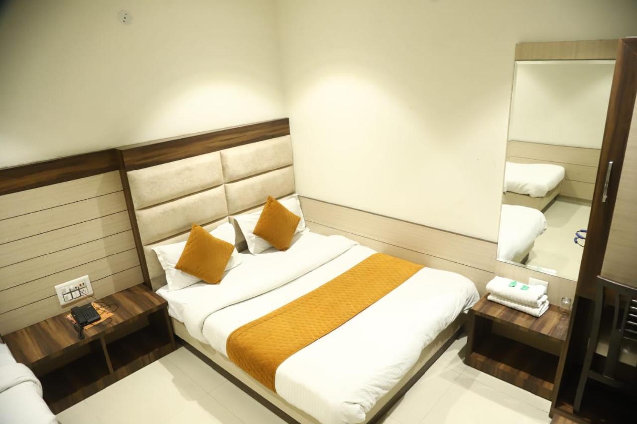Malhotra Guest House Amritsar Extérieur photo