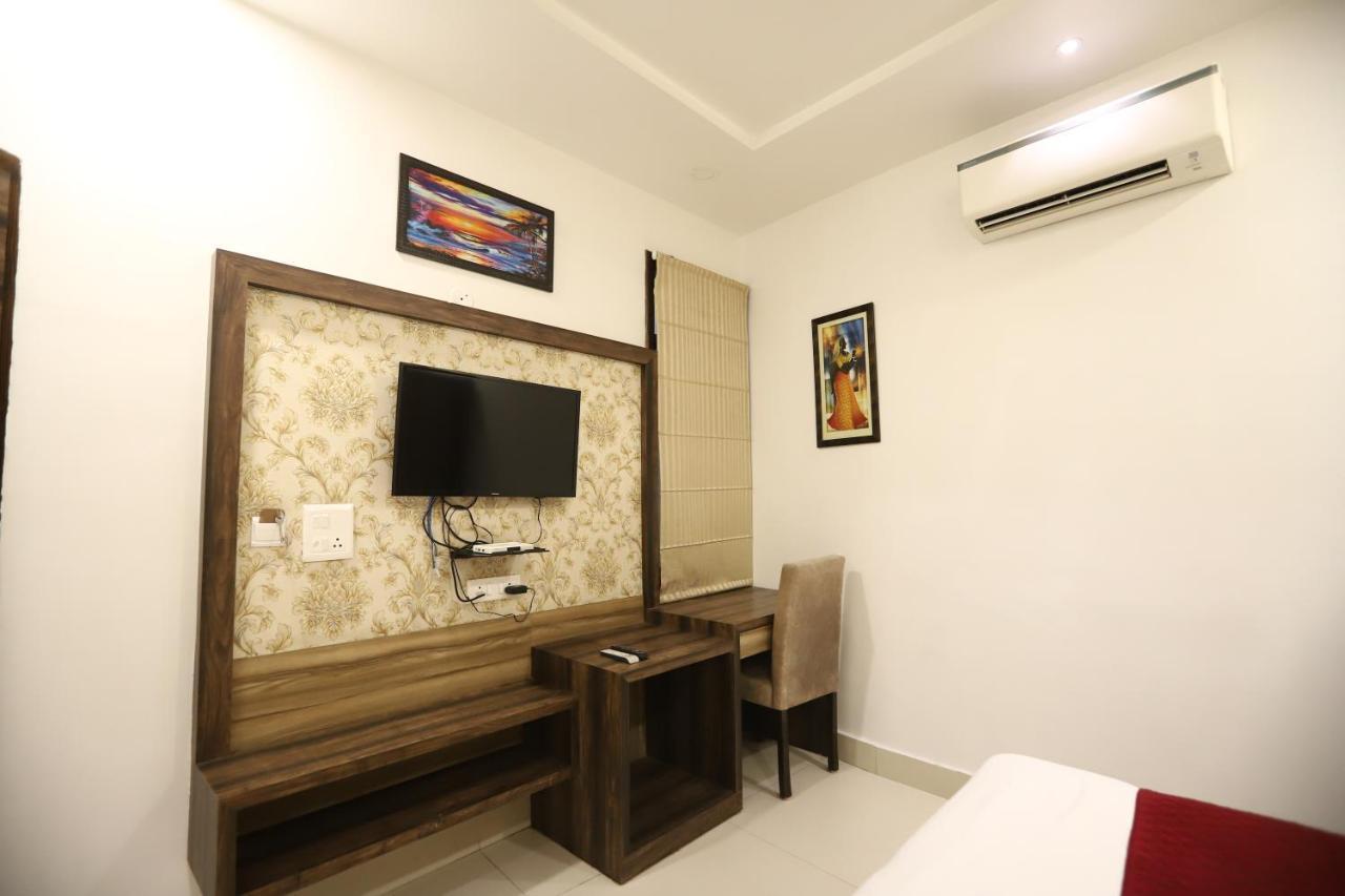 Malhotra Guest House Amritsar Extérieur photo