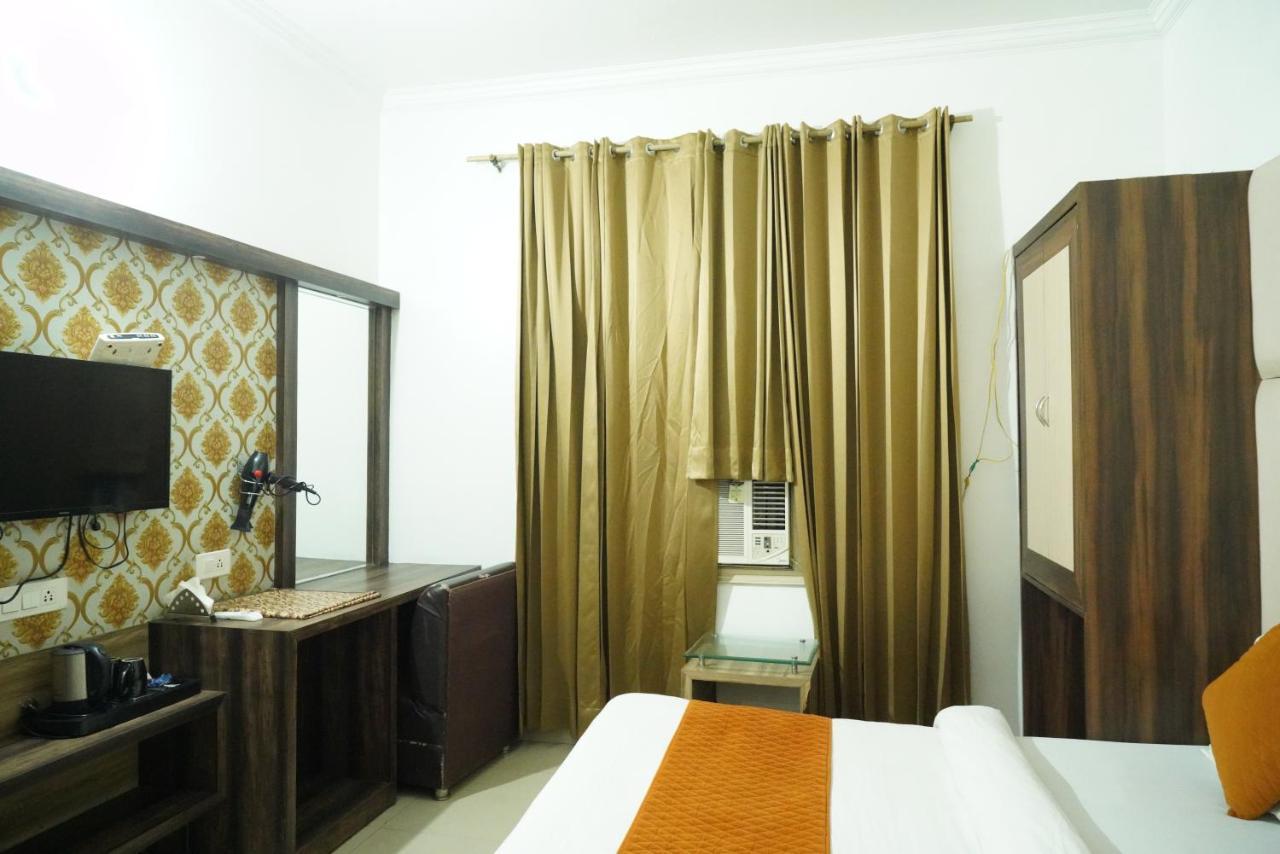 Malhotra Guest House Amritsar Extérieur photo